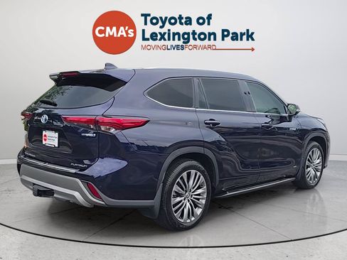 Used 2021 Toyota Highlander Platinum AWD/4WD image 5