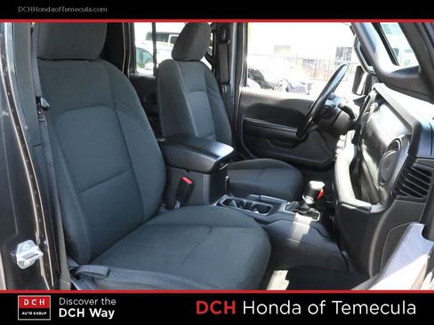 Used 2021 Jeep Gladiator Sport AWD/4WD image 20