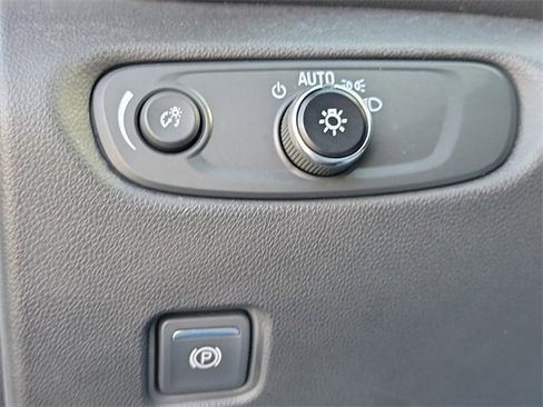 Used 2022 Chevrolet Blazer LT image 28