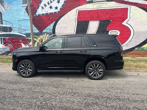 Used 2023 Cadillac Escalade Sport AWD/4WD image 3