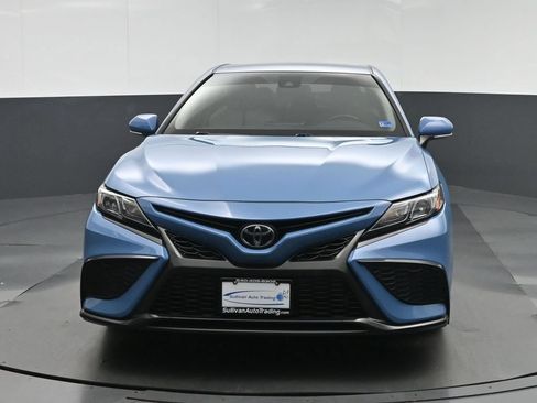 Used 2024 Toyota Camry SE w/ Convenience Package FWD image 2