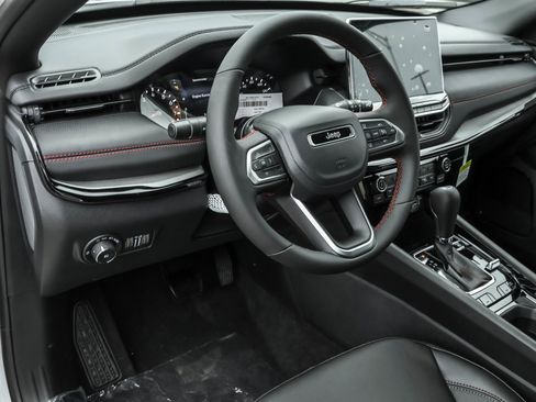 New 2026 Jeep Compass Trailhawk image 4