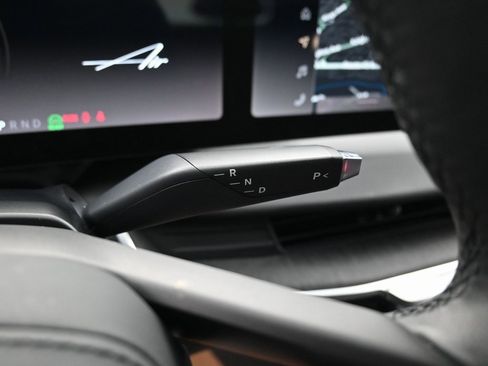 Used 2024 Lucid Air Touring image 18