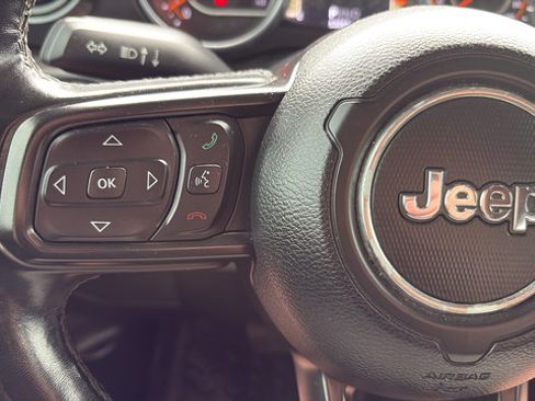 Used 2020 Jeep Wrangler Unlimited Sport AWD/4WD image 14