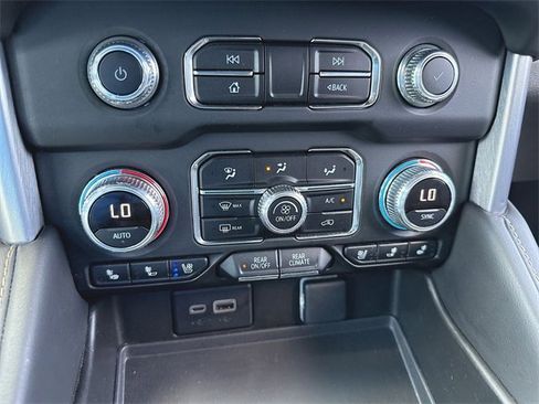 Used 2023 GMC Yukon SLT image 19