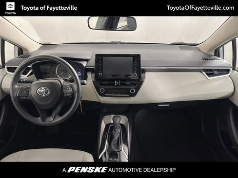 Used 2022 Toyota Corolla LE image 15