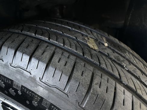 Used 2017 Toyota Prius Two image 13