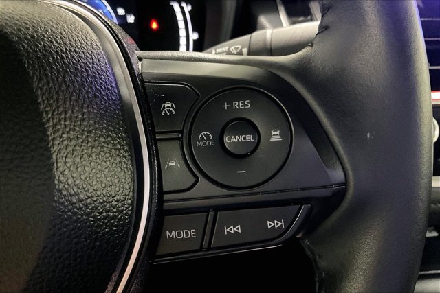 Certified 2025 Toyota Corolla SE w/ SE Premium Package FWD image 20