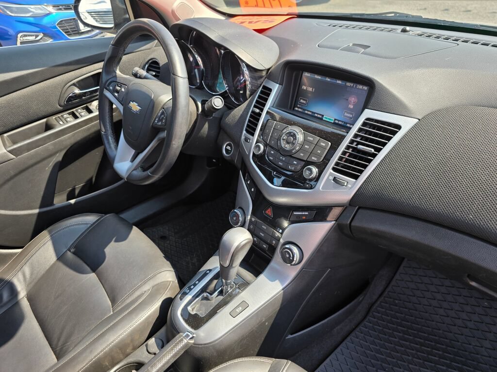 Used 2012 Chevrolet Cruze LTZ FWD image 10