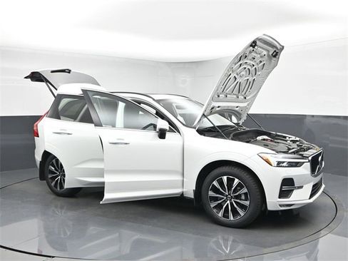 Used 2023 Volvo XC60 B5 Core w/ Climate Package image 47