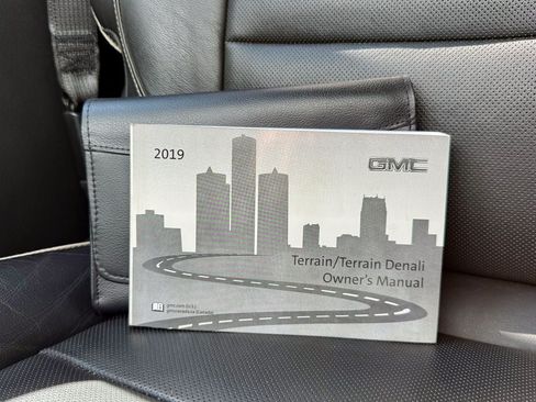 Used 2019 GMC Terrain Denali AWD/4WD image 40