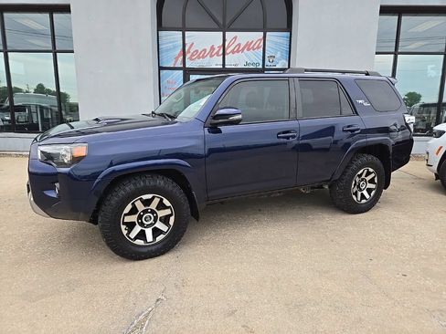 Used 2020 Toyota 4Runner TRD Off-Road Premium w/ Moonroof Package AWD/4WD image 7