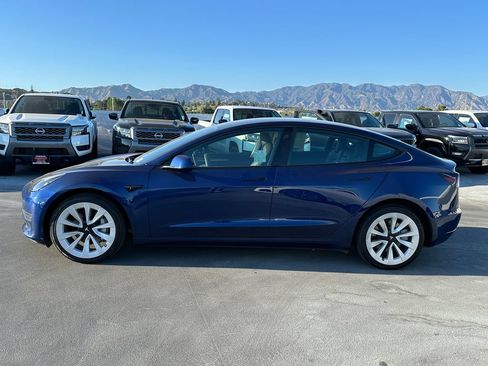 Used 2023 Tesla Model 3 Standard Range RWD image 3