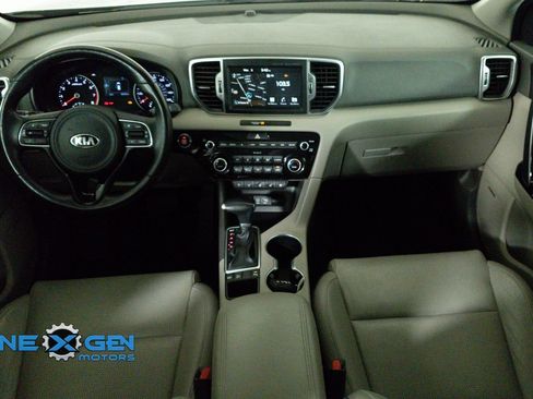 Used 2018 Kia Sportage EX w/ Option Group 040 FWD image 27
