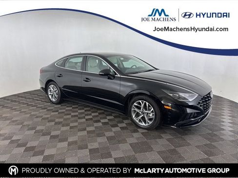 Certified 2023 Hyundai Sonata SEL w/ Cargo Package image 2