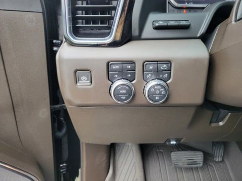 Used 2024 GMC Sierra 2500 Denali w/ Denali Reserve Package image 15
