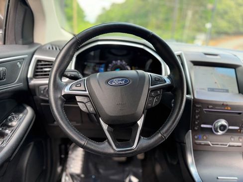 Used 2019 Ford Edge Titanium w/ Equipment Group 301A FWD image 42