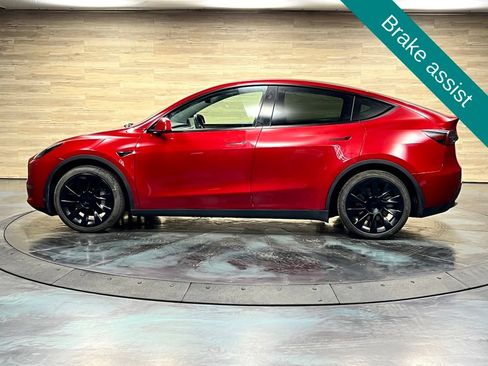 Used 2023 Tesla Model Y Long Range AWD/4WD image 12
