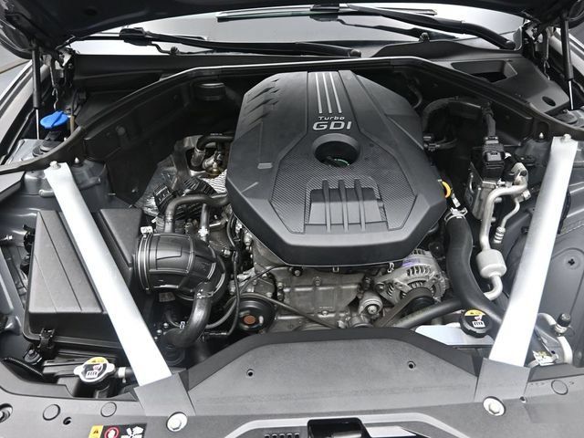 Used 2023 Genesis G70 2.0T RWD image 29