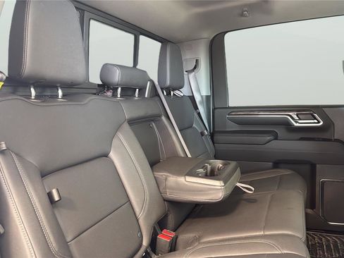 Used 2024 Chevrolet Silverado 2500 LTZ w/ LTZ Plus Package image 15