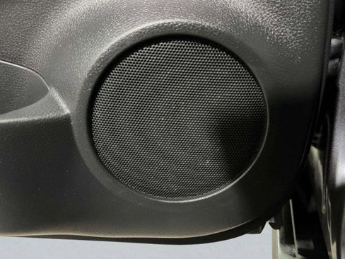 Used 2020 Nissan Rogue SL image 42