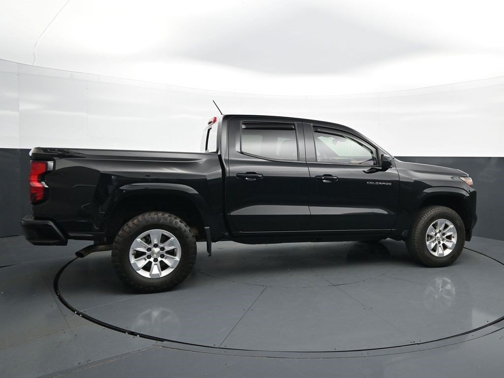 Used 2024 Chevrolet Colorado LT w/ LT Convenience Package RWD image 4