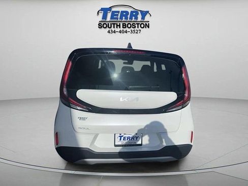 Used 2024 Kia Soul LX w/ Option Group 015 image 4