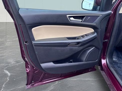 Used 2021 Ford Edge SEL w/ Convenience Package image 12