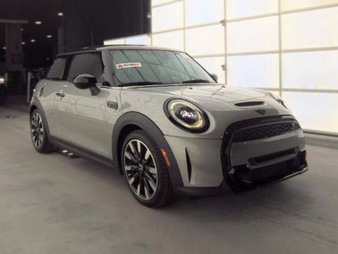 Used 2024 MINI Cooper S FWD image 3