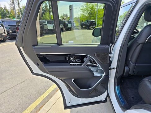 New 2025 Land Rover Range Rover Autobiography image 22