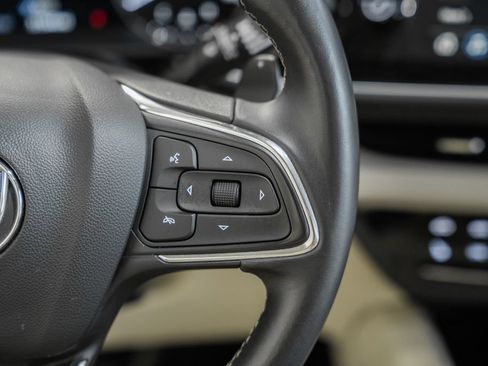 Used 2022 Buick Envision Essence w/ Technology Package I FWD image 27