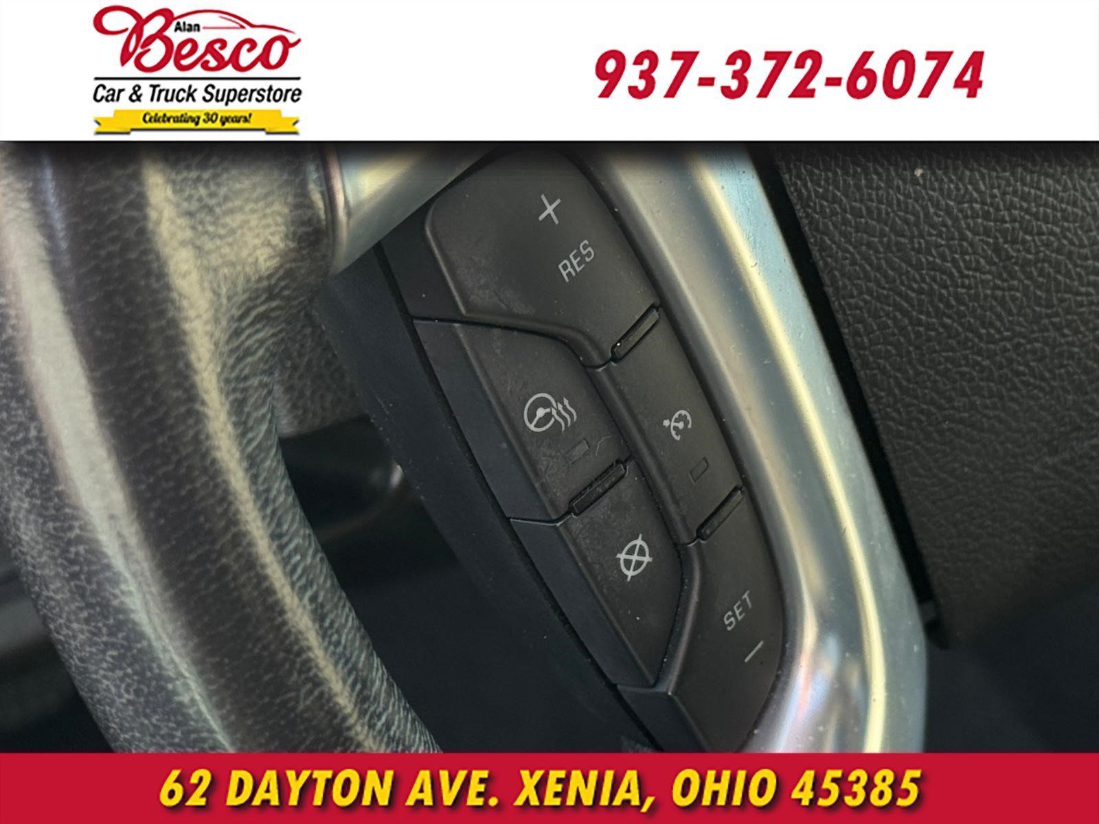 Used 2015 Chevrolet Traverse LTZ FWD image 12
