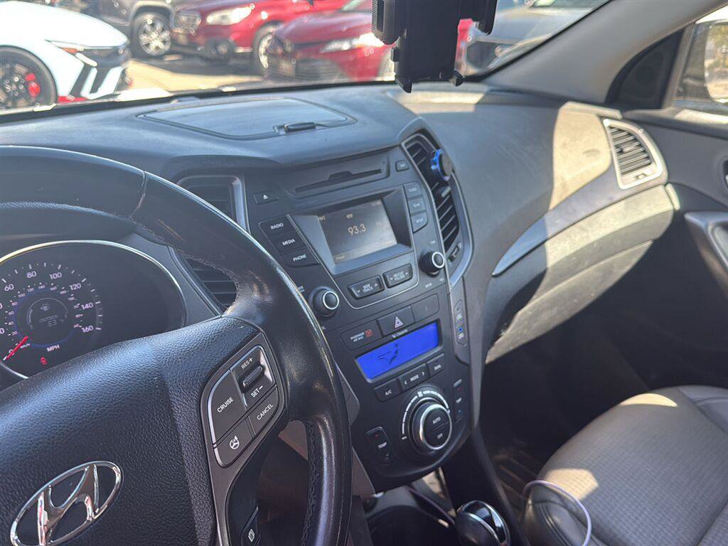 Used 2013 Hyundai Santa Fe Sport FWD image 15
