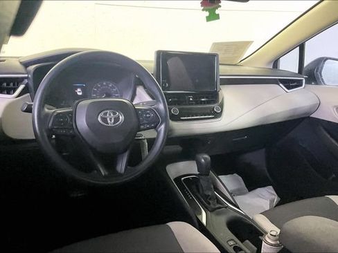 Used 2024 Toyota Corolla LE FWD image 4