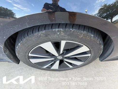 Used 2021 Nissan Altima 2.5 SV FWD image 13