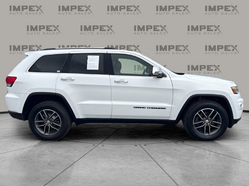 Used 2017 Jeep Grand Cherokee Limited AWD/4WD image 6