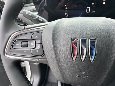 New 2026 Buick Envista Avenir image 25