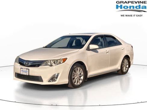Used 2012 Toyota Camry XLE w/ Leather Pkg FWD image 1