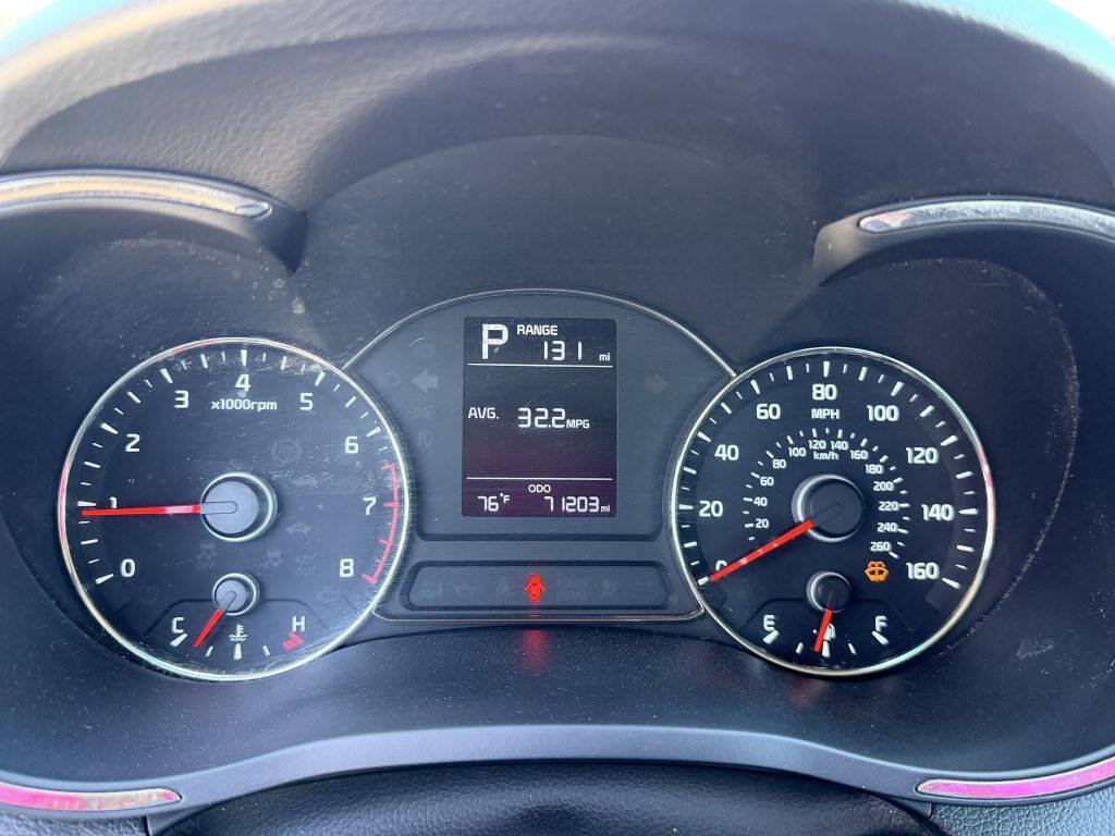 Used 2017 Kia Forte LX FWD image 14