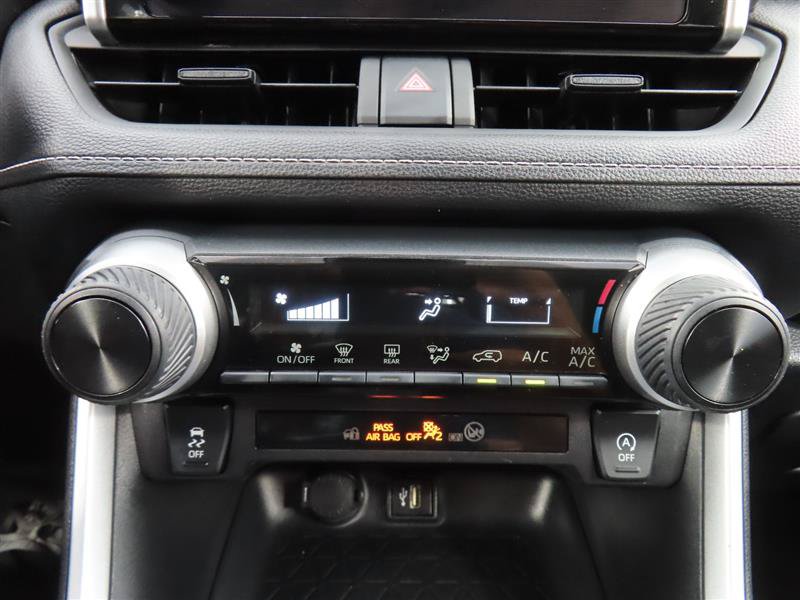 Used 2025 Toyota RAV4 LE FWD image 22