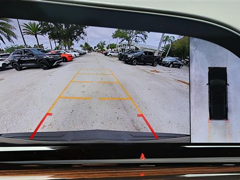 Used 2024 Cadillac Escalade Premium Luxury w/ Performance Package image 29