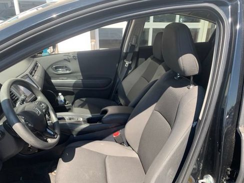 Used 2021 Honda HR-V EX image 7