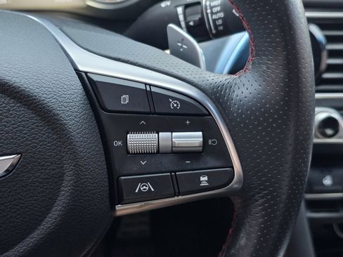 Used 2023 Genesis G70 3.3T w/ Sport Prestige Package RWD image 30