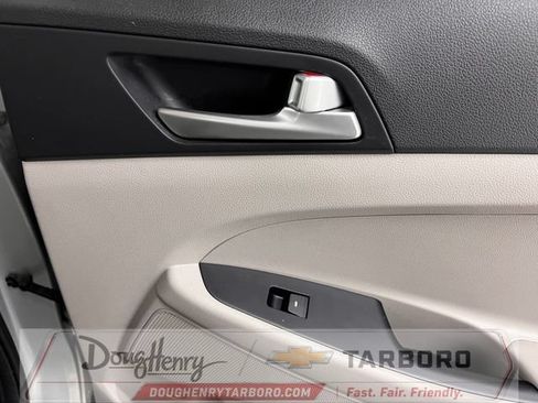 Used 2019 Hyundai Tucson Value FWD image 33