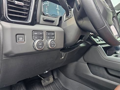 Used 2025 GMC Sierra 2500 Denali Ultimate image 21