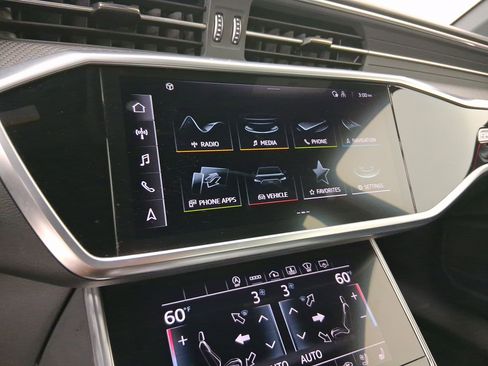 Used 2021 Audi S6 Prestige w/ Prestige Package image 21