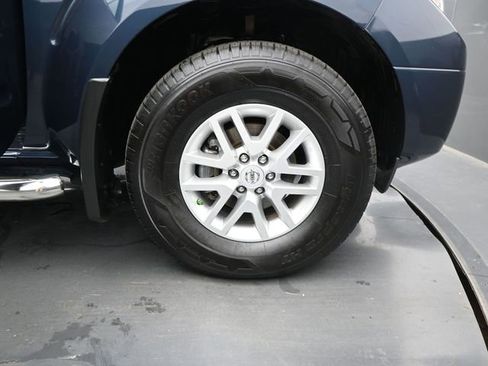 Used 2019 Nissan Frontier SV image 18