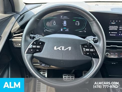 Used 2023 Kia Niro EX Touring FWD image 28