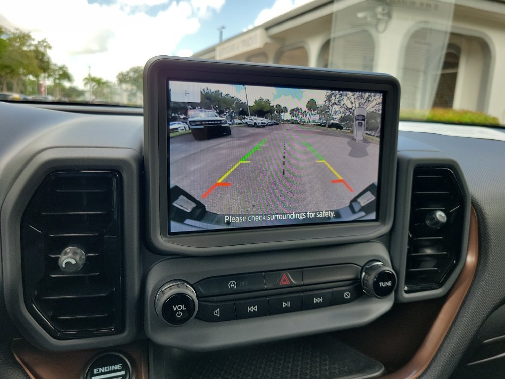 Certified 2024 Ford Bronco Sport Outer Banks w/ Tech Package AWD/4WD image 23