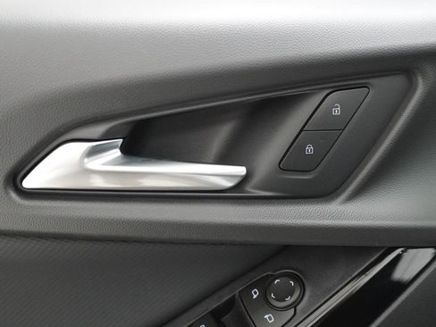 New 2026 Chevrolet Equinox LT w/ Midnight Edition FWD image 14